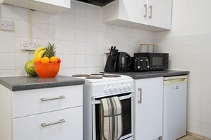 Microwave, oven, stovetop, coffee/tea maker