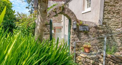 2 bedroom accommodation in Rumleigh