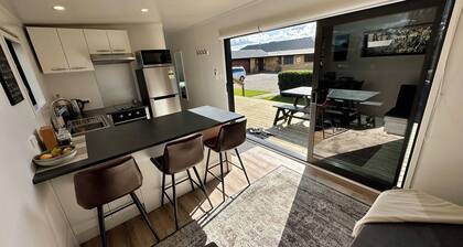 Cozy One Bedroom Cottage at Heaven's Rest B&B