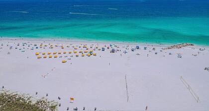 Gorgeous Beach View balcony and heated pool