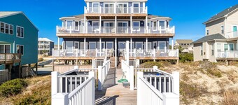 Oceanfront stunner in Emerald Isle