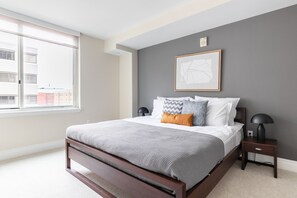1 habitación, tabla de planchar con plancha, wifi y ropa de cama