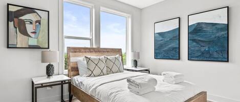 4 habitaciones, acceso a internet y ropa de cama