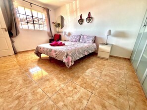 3 habitaciones y caja de seguridad en la habitación 