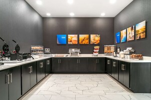 Desayuno continental gratuito y diario