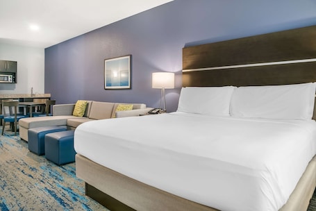 Desk, blackout drapes, iron/ironing board, free cribs/infant beds. Comfort Inn & Suites Adrian