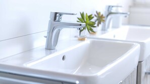 Unclassified image, 4 of 30, button