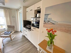 Køleskab, mikrobølgeovn, ovn, opvaskemaskine