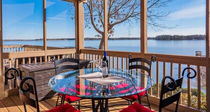 Grandview Lodge | Magnificent Main Lake Views | 3 Night Min