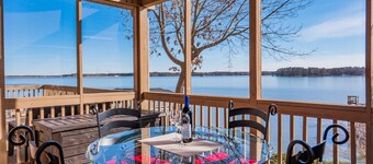 Grandview Lodge | Magnificent Main Lake Views | 3 Night Min