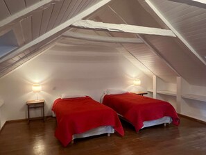 8 Schlafzimmer, Bügeleisen/Bügelbrett, WLAN, Bettwäsche