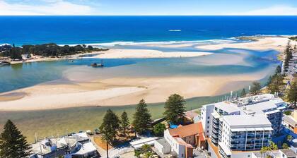 The Entrance Waterfront Apartment 621