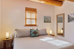 2 slaapkamers, een strijkplank/strijkijzer, wifi, beddengoed