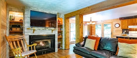 Fireplace, DVD player