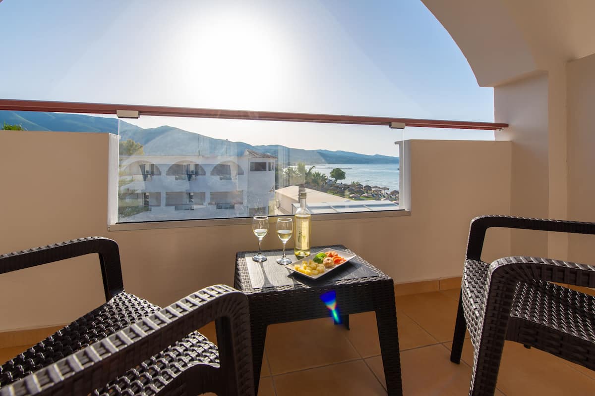 Superior Double or Twin Room, 1 Bedroom, Partial Sea View | Desk, soundproofing, bed sheets
