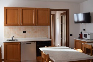Fridge, microwave, oven, dishwasher - Dolomiti Apart Summar (Cavaione)