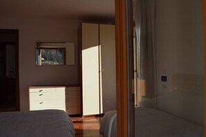 1 bedroom, iron/ironing board, WiFi, bed sheets - Dolomiti Apart Summar (Cavaione)