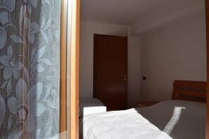 1 bedroom, iron/ironing board, WiFi, bed sheets - Dolomiti Apart Summar (Cavaione)