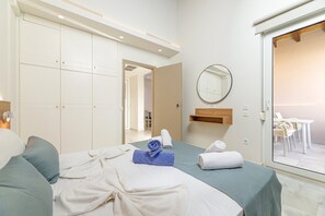 In-room safe, desk, laptop workspace, blackout drapes