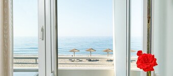 Kostakis Beach Hotel