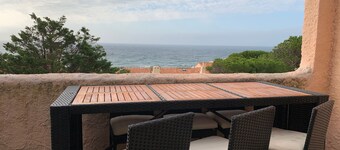 MAGNIFICENT SEA VIEW  