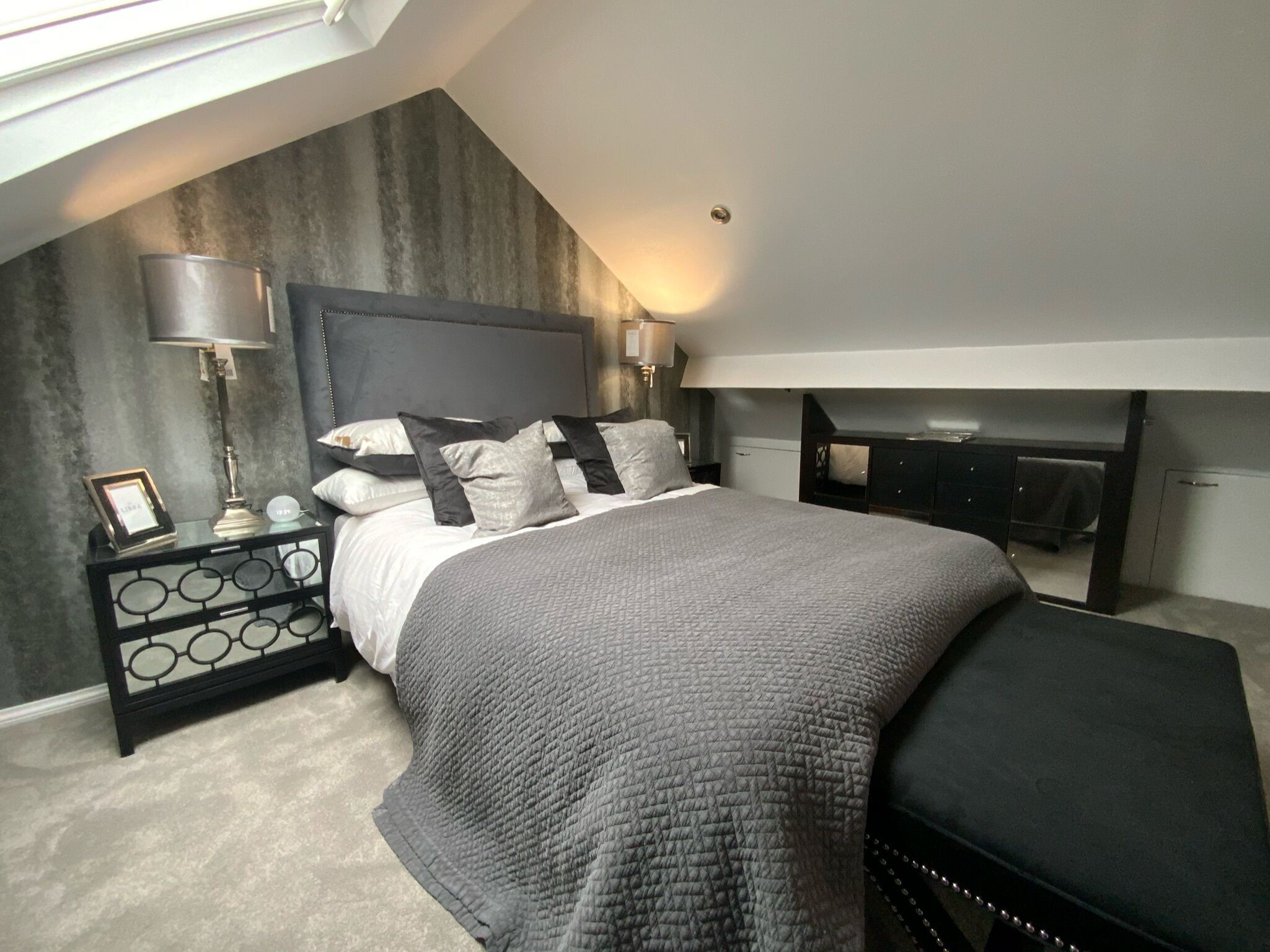 3 bedrooms, in-room safe, iron/ironing board, travel crib