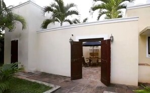 مدخل المنشأة