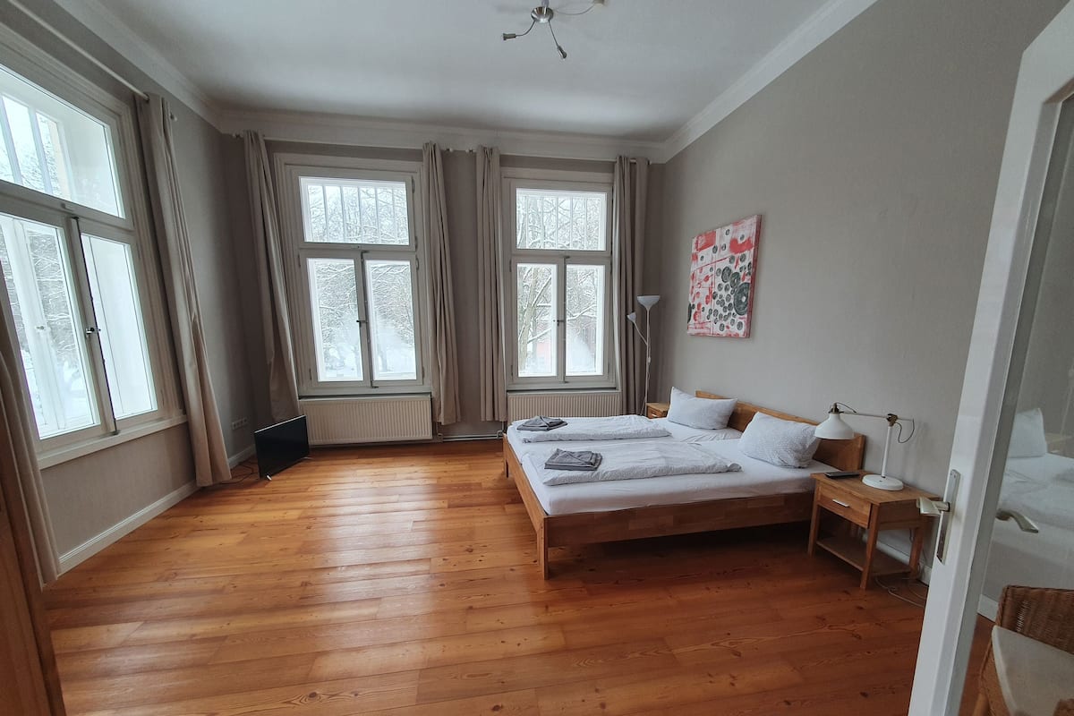 City Apartment | 2 bedrooms, individually furnished, free WiFi