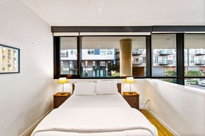 1 chambre, bureau, fer et planche à repasser, Wi-Fi