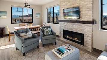 TV connectée, cheminée, espaces bureaux