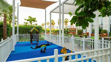 Children’s play area – outdoor