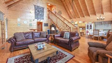 Televisión, chimenea, videojuegos y oficina