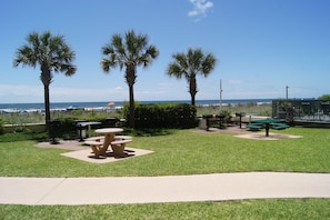 Condo, 3 Bedrooms | Property grounds