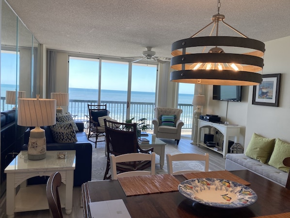 Condo, 3 Bedrooms | Living room