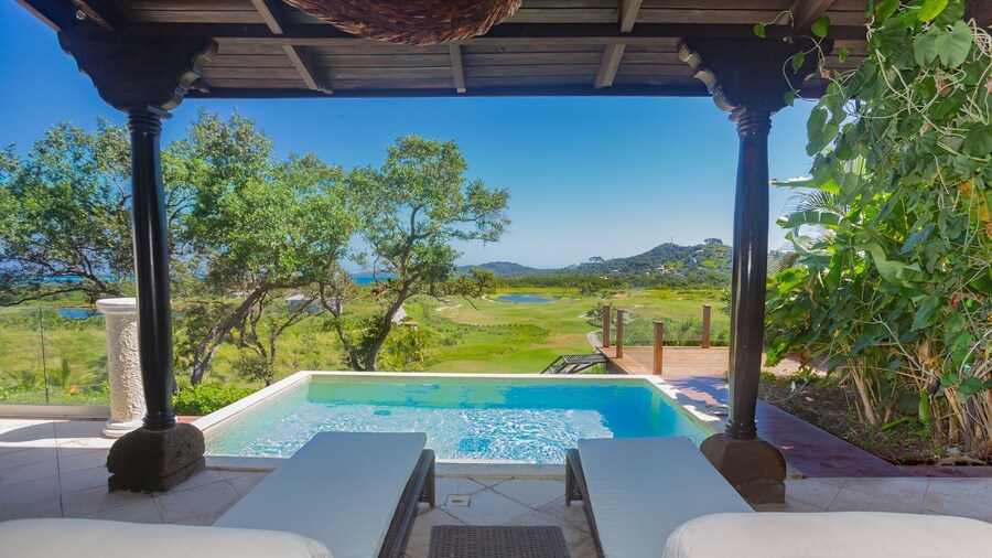 Pristine Bay 1003 3 Bedroom Home by RedAwning