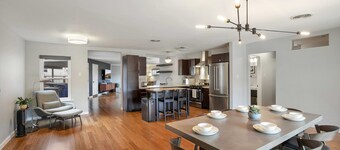 3/2 10 min Downtown Near Restaurants, Pet-Friendly