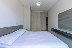 Traditional Apartment | 3 bedrooms, free WiFi - Zancanaro Apto 202  641D (Bombinhas)