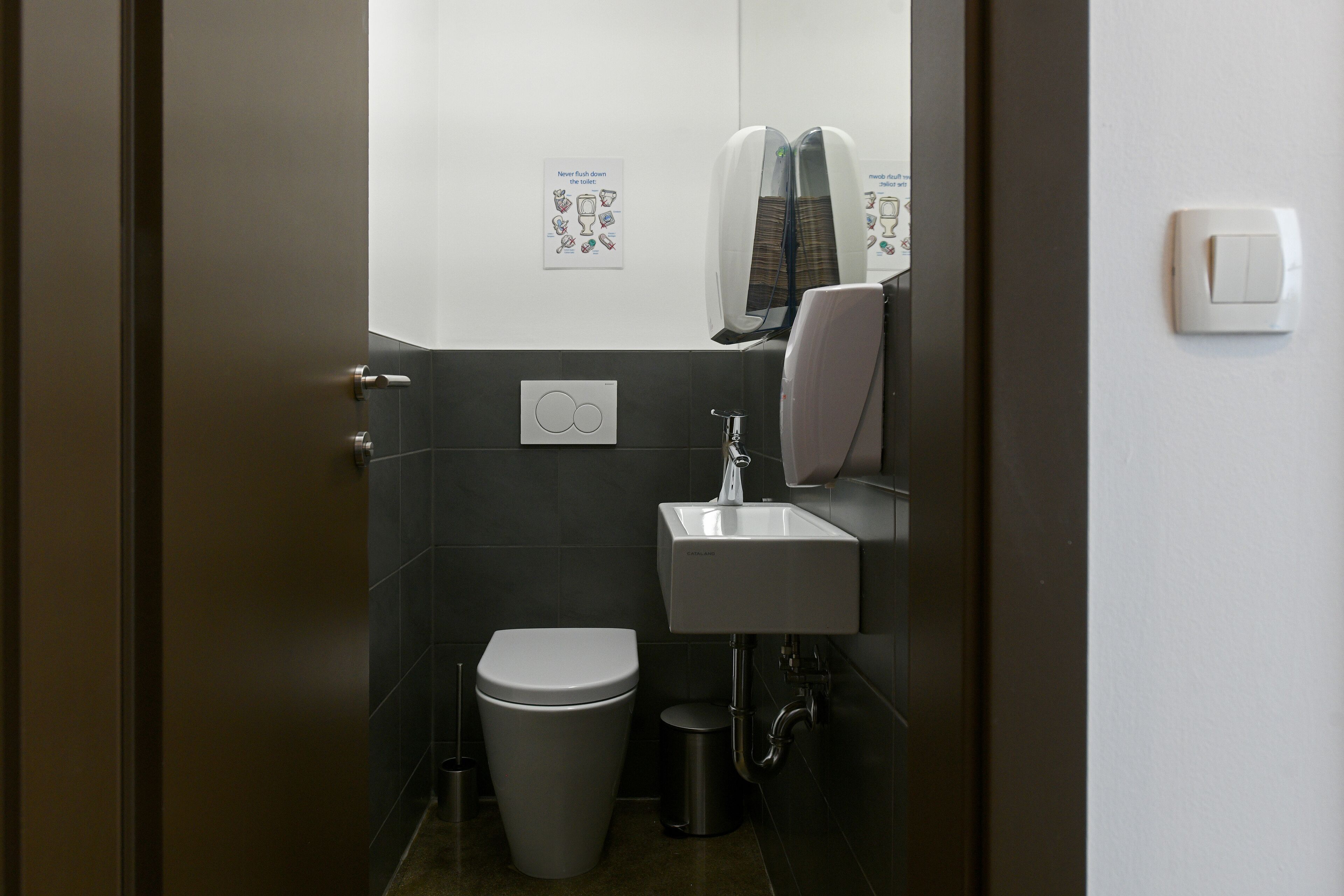 comfort double room, shared bathroom | shared bathroom