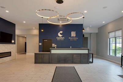 Comfort Suites Cincinnati University - Downtown