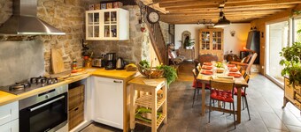 Graine de Douceur Jura- Chille house with garden 2 to 8 persons