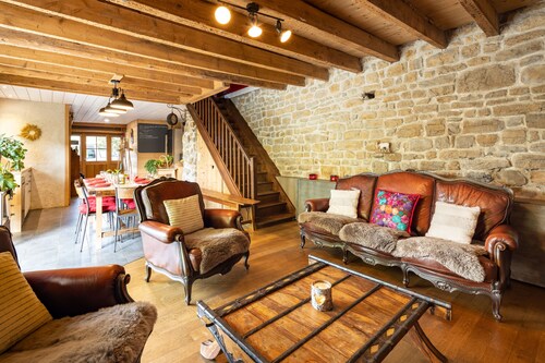 Graine de Douceur Jura- Chille house with garden 2 to 8 persons