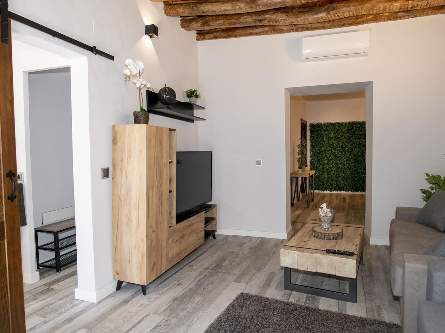 智能电视、立体声音响