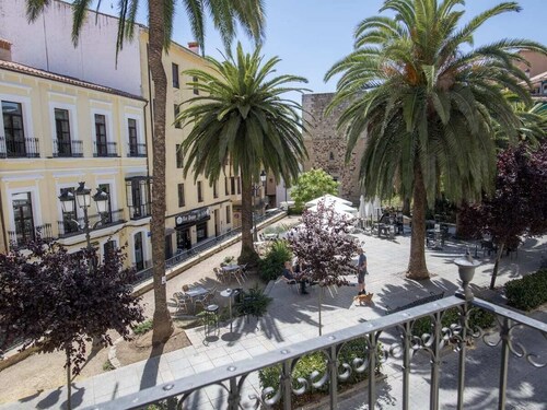 Elegant Apt. p/5 in the center of Cáceres w/ wifi