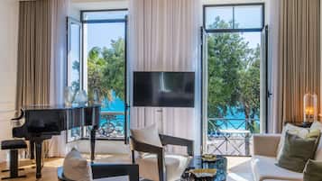 Télévision, cheminée