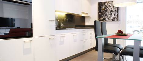 Superior Apartment | Private kitchen | Full-size fridge, oven, stovetop, dishwasher