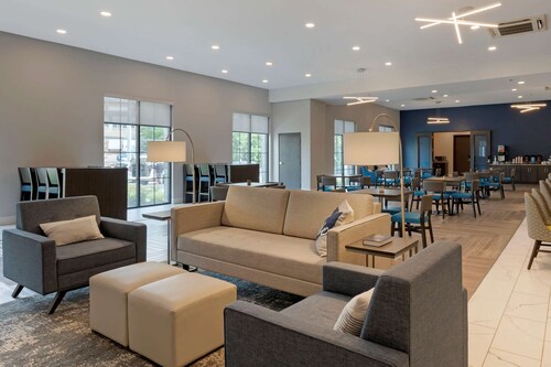 MainStay Suites Cincinnati University - Uptown