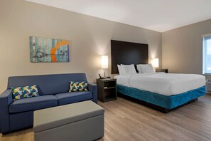 Desk, laptop workspace, blackout curtains, iron/ironing board - MainStay Suites Cincinnati University - Uptown (Cincinnati)