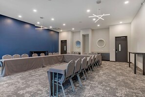 Meeting facility - MainStay Suites Cincinnati University - Uptown (Cincinnati)