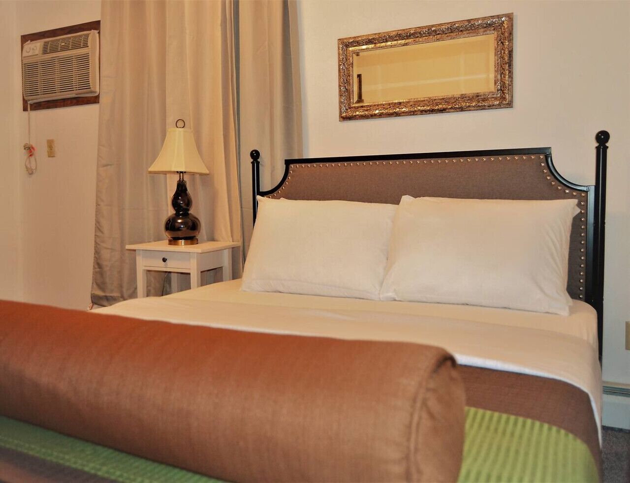 2 Schlafzimmer, Bügeleisen/Bügelbrett, WLAN, Bettwäsche