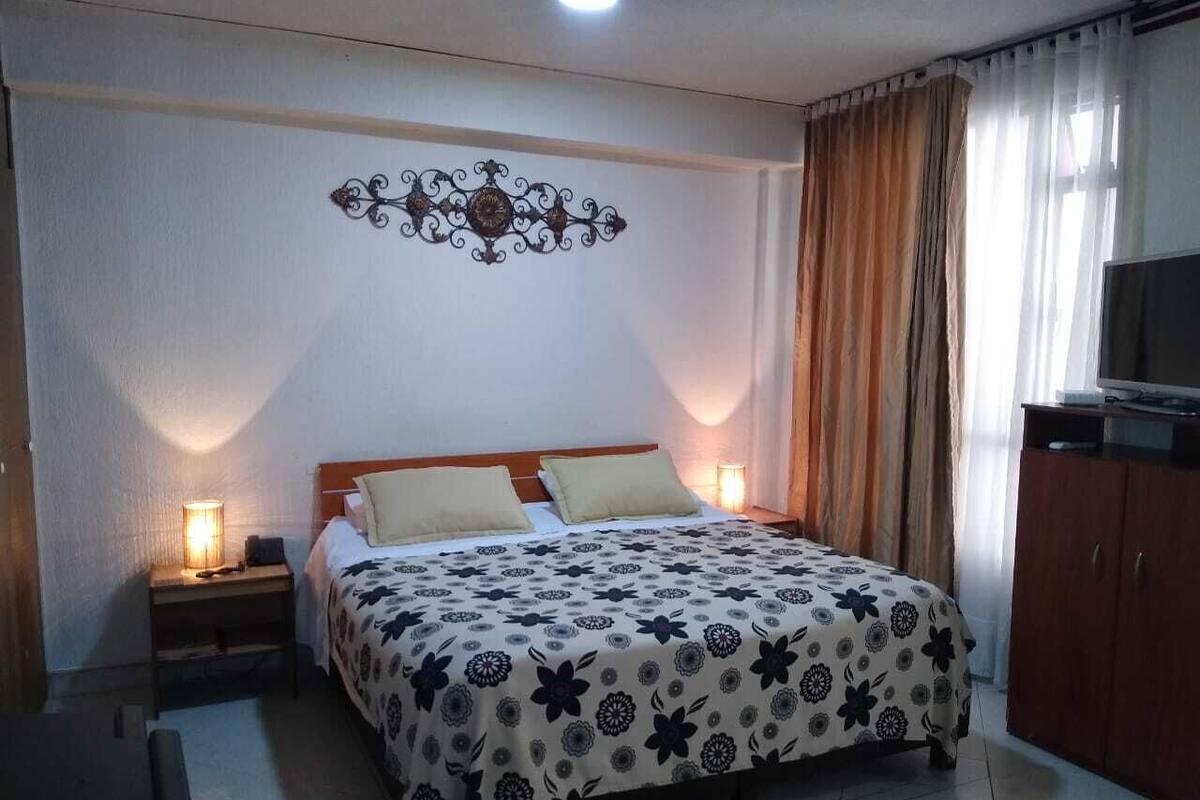 Comfort Room, 1 Double Bed | In-room safe, blackout drapes, soundproofing, WiFi (free)